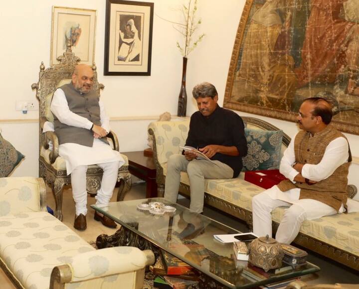 ઉલ્લેખનીય છે કે 26 મેના મોદી સરકારના ચાર વર્ષ પૂર્ણ થયા બાદ ભાજપે 'સમર્થન માટે સંપર્ક' અભિયાનની શરૂઆત કરી છે અને જાહેરાત કરી છે કે ચાર હજાર પદાધિકારીઓ એક લાખ લોકો સાથે સંપર્ક કરશે જે પોતાના ક્ષેત્રમાં લોકપ્રિય હોય જેના કારણે પોતાના કાર્યકાળ દરમિયાન કામનું પ્રસાર કરી શકે. 