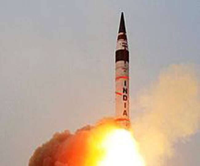  અધિકારીએ જણાવ્યું કે, મિસાઈલમાં સ્થિત હાઈ-સ્પીડ કોમ્પ્યુટર અને કોઈપણ ખામીને સહન કરવાની ક્ષમતાવાળા સોફ્ટવેરની સાથે જ રોબસ્ટ અને વિશ્વાસપાત્ર બસએ મિસાઈલને સફળતાથી લોન્ચ કરવામાં મદદ કરી. આ મિસાઈલને એ રીતે બનાવાઈ છે કે તે પોતાની મહત્તમ ઉંચાઈએ પહોચ્યા બાદ પૃથ્વી પર પોતાના લક્ષ્ય તરફ ગુરુત્વાકર્ષણ બળને કારણે ઝડપથી આગળ વધે છે.