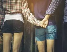 રાધનપુરઃ યુવક પરીણિત પ્રેમિકા સાથે સીમમાં મનાવી રહ્યો હતો રંગરેલિયાં ને પીછો કરતો પતિ આવી પહોંચ્યો......