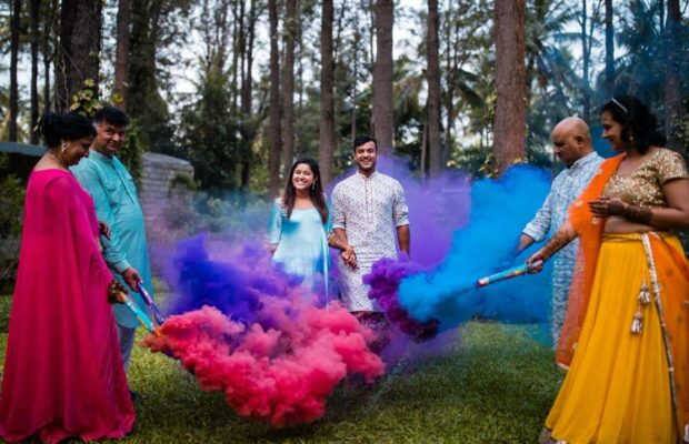 નવી દિલ્હીઃ આઇપીએલમાં કિંગ્સ ઇલેવન પંજાબ તરફથી અને ડૉમેસ્ટીક ક્રિકેટમાં કર્ણાટક તરફથી રમતો સ્ટાર ખેલાડી મયંક અગ્રવાલ પોતાની ગર્લફ્રેન્ડ સાથે જ લગ્નનાં તાંતણે બંધાઇ ગયો છે. મયંક અગ્રવાલ અને તેની ગર્લફ્રેન્ડ આશિતાએ જાન્યુઆરીમાં સગાઇ કરી હતી અને હવે બન્નેએ લગ્ન કરી લીધા છે.