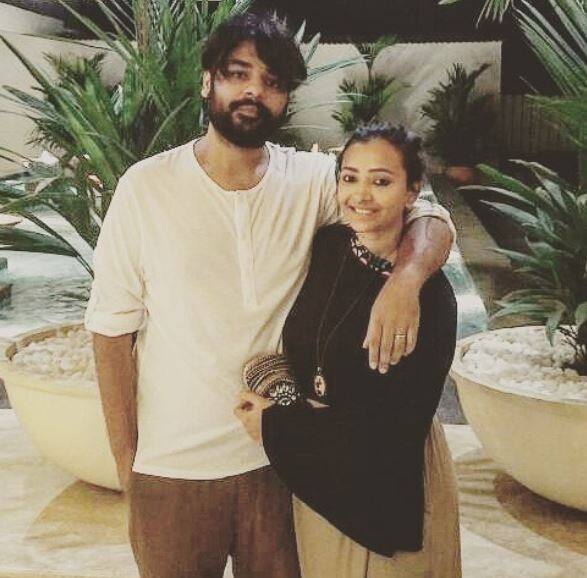 મીડિયા અહેવાલ અનુસાર, બોલિવૂડ ડિરેક્ટર અનુરાગ કશ્યપ દ્વારા આ બંને મળ્યા હતાં.