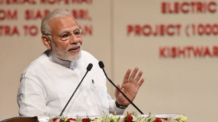 ખૂંટના લાભાર્થીઓ સાથે વાત કરતાં પીએમ મોદીએ રાણી મિસ્ત્રીનો પણ ઉલ્લેખ કર્યો અને તેના વિશે મહિલાઓ પાસે જાણકારી માગી. પીએમ સાથે વાત કરતાં મહિલાઓએ 2019માં ફરીથી પ્રધાનમંત્રી બનવાની શુભકામના આપી.