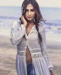 સંજય દત્ત આ હોટ મોડલને ‘ટોરબાઝ’થી કરી રહ્યો છે લોન્ચ, તસવીરોમાં જુઓ ડેબ્યૂ પહેલાનો બોલ્ડ અંદાજ