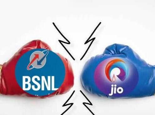  કહેવાય છે કે, સરકારી ટેલિકોમ કંપનીએ જિઓને ટક્કર આપવા માટે આ નવો પ્લાન લોન્ચ કર્યો છે. જણાવીએ કે જીઓ ફાઈબર બ્રોડબેન્ડ સર્વિસમાં 100 એમબીપીએસ સુધીની સ્પીડ મળવાની ધારણા છે. ઉપરાંત ટૂકંમાં લોન્ચ થનારી જિઓ ફાઈબર સર્વિસમાં 1000 રૂપિયાથી ઓછી કિંમતમાં જિઓ ટીવી એક્સિસ અને અનલિમિટેડ કોલ પણ મળશે. 