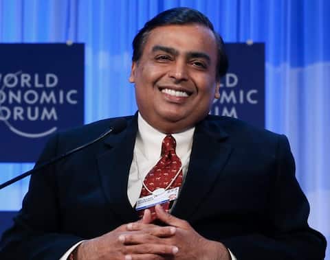Reliance Industries: रिलायन्सची ऐतिहासिक झेप, 'अशी' कामगिरी करणारी पहिली भारतीय कंपनी Reliance Industries: रिलायन्सची ऐतिहासिक झेप, 'अशी' कामगिरी करणारी पहिली भारतीय कंपनी