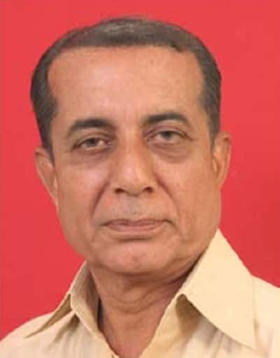 મહેન્દ્રભાઇને ધમકી મળતાં પોલીસ બંદોબસ્ત ગોઠવી દેવામાં આવ્યો છે. આ અંગે મહેન્દ્રભાઇ મશરૂએ જણાવ્યું હતું કે, મને મારી નાખવાની ધમકી મળી છે. આ અંગે પાર્ટીને જાણ કરતાં પાર્ટીએ પોલીસને જાણ કરી છે અને પોલીસ બંદોબસ્ત ગોઠવવામાં આવ્યો છે.