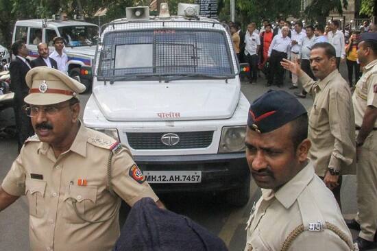 વિલ્સનના ઘરેથી મળી આવેલા આ પત્રમાં ‘રાજીવ ગાંધી હત્યાકાંડ જેવી ઘટનાનો ઉલ્લેખ કરવામાં આવ્યો છે. પુનાના જોઈંટ પોલીસ કમિશ્નર રવીંદ્ર કદમે જણાવ્યું હતું કે, વિલ્સનના ઘરેથી મળી આવેલો પત્ર સીપીઆઈ (માઓવાદી) સાથે સંકળાયેલા મિલિંદ તેલતુમ્બડેએ મોકલાવ્યો હતો.