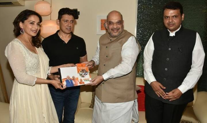 ભાજપ પ્રમુખ અમિત શાહે પણ આ કેમ્પેન સંદર્ભમાં માધુરી દીક્ષિત સાથે મુલાકાત કરી હતી.