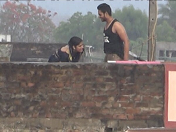 જો કે કચ્છમાં શુષ્ક વાતાવરણ જળવાઈ રહેશે. METના અધિકારીઓએ જણાવ્યું કે, કેરળમાં આવેલા વહેલા ચોમાસાને કારણે બની શકે કે ગુજરાતમાં પણ 10 જૂનની આસપાસ વરસાદ પડી શકે છે. સામાન્ય રીતે ગુજરાતમાં જૂનના ત્રીજા અઠવાડિયાથી ચોમાસુ શરૂ થતું હોય છે.