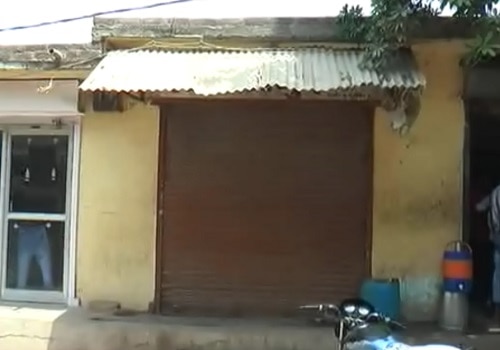 આ રીતે ડોકટરે આ યુવતી સાથે તેની સંમતિ વગર સાતથી આઠ વાર શારીરિક સંબંધો બાંધ્યા હતા દુષ્કર્મ આચર્યું હતું તેવી ફરિયાદ આ યુવતીઓ નોંધાવી છે.