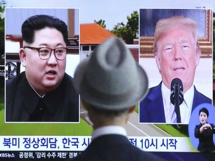 દક્ષિણ કોરિયન ન્યૂઝ પેપરમાં જૂનગાંગ ઇલ્બોનો દાવો છે કે કિમે ટ્રમ્પને જુલાઈમાં પ્યોંગયાંગ આવવાનું આમંત્રણ આપ્યું છે. તે અનુસાર, જો 12 જૂનના રોજ થનારી બેઠકમાં પરમાણુ નિરસ્ત્રીકરણ પર સંમતિ સધાશે તો જુલાઈમાં બીજી મુલાકાત થઇ શકે છે. રિપોર્ટમાં કહેવામાં આવ્યું છે કે જો બંને નેતાઓની બીજી સમિટ પણ થાય છે તો ત્રીજી મુલાકાત વોશિંગ્ટનમાં થશે.