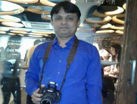 જે વીડિયો વાયરલ થયા છે તેમાં ડોક્ટર છ અલગ અલગ યુવતીઓ સાથે દેખાય છે તે જોતાં ડોક્ટરે અનગઢ ગામની 6 દર્દી યુવતીઓ સાથે સેક્સલીલા માણી હોવાની ચર્ચા ચાલી રહી છે. આ યુવતીઓની ઓળખ જાહેર થઈ જતાં તેમના માટે પણ ગામમાં નિકળવું ભારે થઈ ગયું છે.