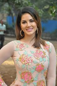 2000 કરોડના બિટકોઇન કૌભાંડમાં આ હોટ એક્ટ્રેસનું નામ થયું સામેલ, જાણો વિગત