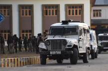 જમ્મુ-કાશ્મીર: પુલવામા-અનંતનાગમાં બે આતંકી હુમલામાં 2 જવાન શહીદ, 10 ઇજાગ્રસ્ત