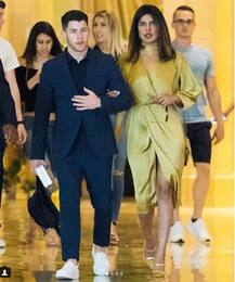 કથિત બોયફ્રેન્ડ સાથે કઝિનના લગ્નમાં જોવા મળી પ્રિયંકા ચોપરા, તસવીરો થઈ વાયરલ