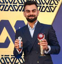 એવોર્ડ લેવા પહોંચ્યો કોહલી, પણ અનુષ્કા પર અટકી બધાની નજર, જુઓ તસવીરો