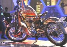 આ છે કાચની ટાંકીવાળુ રોયલ એનફિલ્ડ બુલેટ, જાણો શું છે વિશેષતા