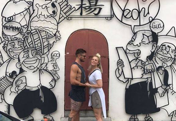 રિસ્ડને કહ્યું, અમારા લગ્ન બાદ હું વિશ્વકપની તૈયારી માટે રાષ્ટ્રીય ટીમમાં સામેલ થયો. ટૂર્નામેન્ટ બાદ અમે કેટલોક સમય સાથે પસાર કરીશું. હાલ હું ખુશ છું.