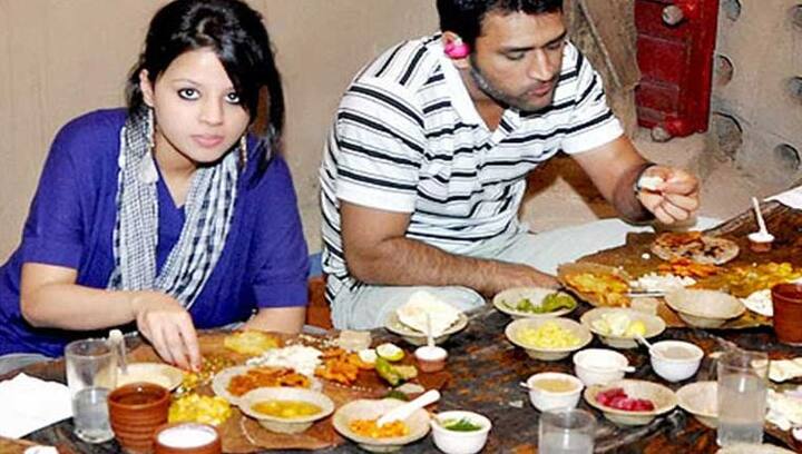 કાર્યક્રમમાં ધોનીને તેની ફિટનેસને લઈ સવાલ પૂછવામાં આવ્યો ત્યારે તેણે કહ્યું કે 80 ટકા ફિટનેસ ખાન-પાન અને 20 ટકા માટે સારી ટ્રેનિંગની જરૂર હોય છે. મારી ફિટનેસ જાળવી રાખવા માટે મેં ડાયટ અને લાઇફ સ્ટાઇલમાં અનેક પ્રકારનું પરિવર્તન કર્યું છે.