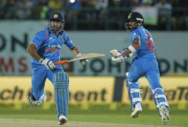 36 વર્ષીય ધોની જ્યારે મેદાન પર હોય છે ત્યારે વિકેટ વચ્ચે તેનું રનિંગ અને ફિટનેસ જોવા લાયક હોય છે. પરંતુ ધોનીએ ખુદને ફિટ રાખવા માટે સૌથી મનપસંદ ચીજની કુર્બાની આપી દીધી છે. મુંબઈમાં એક ઇવેન્ટમાં ધોનીએ આ વાતનો ખુલાસો કર્યો હતો.