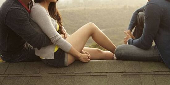 ત્યારબાદ લગ્ન કરવાની ના પાડતાં તેણીએ તેમના પરિવારજનોને જાણ કરતા સમગ્ર મામલો સમાજનાં અગ્રણીઓ સમક્ષ પહોંચ્યો હતો. પરંતુ યુવતી સાથે સગાઈ કરનાર યુવતનો મિત્રએ સ્પષ્ટ શબ્દોમાં લગ્ન કરવાની ના પાડતાં આખરે તેણીએ વલસાડ પોલીસ સ્ટેશનમાં તેની વિરુદ્ધ ફરિયાદ નોંધાવી હતી.