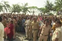 સલમાન માટે આજે ડબલ સેલિબ્રેશનનો દિવસ, ‘રેસ 3’ના ધમાકેદાર ઓપનિંગ વચ્ચે ઈદ પર ફેન્સને આપી ઝલક, જુઓ તસવીરો