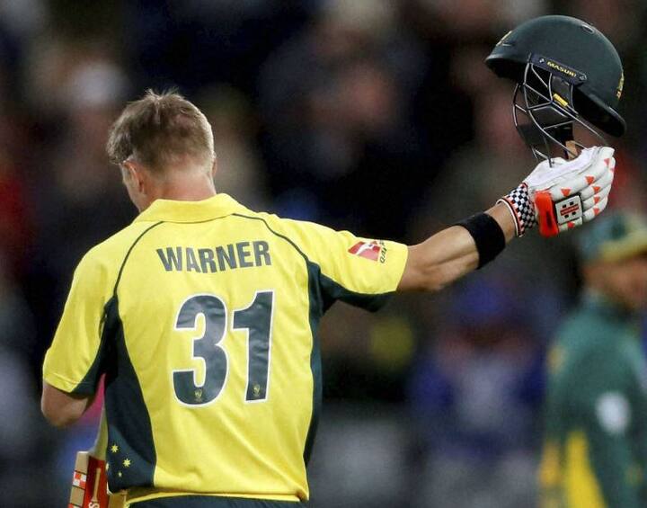 વોર્નરે મેદાન પર ચારે બાજુ શોટ્સ ફટકાર્યા હતા. તેણે 130 રનની ઇનિંગમાં 18 સિક્સ ફટકારી હતી.