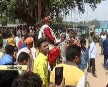 ગાંધીનગરઃ પારસા ગામમાં દલિતે કાઢ્યો વરઘોડો, દબંગોએ વરરાજાને ઘોડી પરથી ઉતારી દેવાતા બબાલ