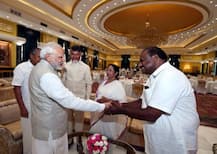 કેજરીવાલના ધરણાને લઈ મોદીને મળ્યા 4 મુખ્યમંત્રી, PM નિવાસનો ઘેરાવ કરશે AAP