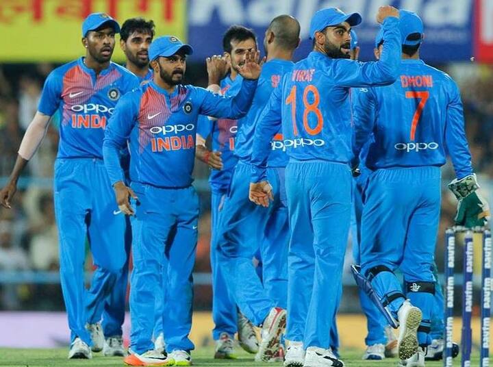 આઈસીસી રેન્કિંગમાં ઈંગ્લેન્ડ 124 પોઈન્ટ સાથે પ્રથમ, ભારત 122 પોઈન્ટ સાથે બીજા, દક્ષિણ આફ્રિકા 113 પોઈન્ટ સાથે ત્રીજા, ન્યૂઝિલેન્ડ 112 પોઈન્ટ સાથે ચોથા, પાકિસ્તાન 102 પોઈન્ટ સાથે પાંચમાં નંબર પર છે.