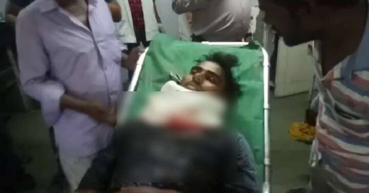 જોકે, તેમણે ફૈયાઝ આપણાં સમાજનો જ છે, તેમ કહીને વાતને ઉડાળી દીધી હતી. જેને કારણે અશરફ ગિન્નાયો હતો. આ પછી મંગળવારે સવારે ભીંડીબજાર પાસે તેના મિત્ર અશરફે ગળા પર ચપ્પુ મારી હત્યા કરી હતી. અશરફે ફૈયાઝ પાસે બેસીને 10 મિનિટ વાત કરી હતી અને પછી ચપ્પુ મારીને હત્યા કરી નાંખી હતી. 