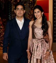 આકાશ અંબાણી અને શ્લોકાની સગાઈમાં સ્પેશિયલ પરફોર્મન્સ આપશે આ સ્ટાર એક્ટેર