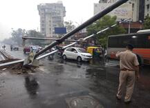 અમદાવાદમાં વાવાઝોડા સાથે વરસાદની ધમાકેદાર એન્ટ્રી, અનેક વિસ્તારોમાં પાણી ભરાયા