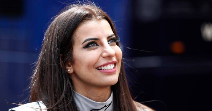 જણાવીએ કે સાઉદી અરબે સપ્ટેમ્બર 2017માં મહિલાઓને કાલ ચલાવવા પરથી પ્રતિબંધ હટાવવાની જાહેરાત કરી હતી. આ નિર્ણય ક્રાઉન પ્રિન્સ મોહમ્મદ બિન સલમાનના વીઝન 2030 કાર્યક્રમનો ભાગ છે, જેથી અર્થવ્યવસ્થાને ક્રૂડથી અલગ કરી સાઉદી સમાજને ખોલી શકાય. તેમણે જૂન 2018 સુધીમાં આ આદેશને લાગુ કરવાની વાત કહી હતી.