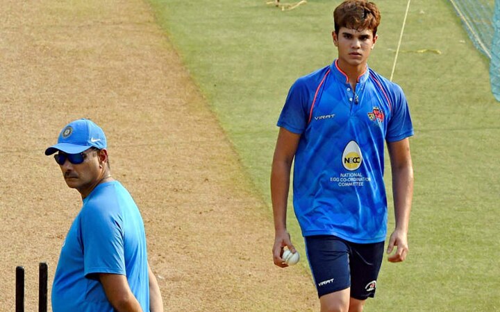 ભારતીય ક્રિકેટ કન્ટ્રોલ બોર્ડ (BCCI)એ રવિ શાસ્ત્રી અને અર્જુન તેંદુલકરની તસવીર સોશિયલ મીડયા પર શેર કરી. અર્જુનને જુલાઈમાં શ્રીલંકાના પ્રવાસે જનારી ભારતની અન્ડર-19 ટીમ માટે પસંદ કરવામાં આવ્યો છે.