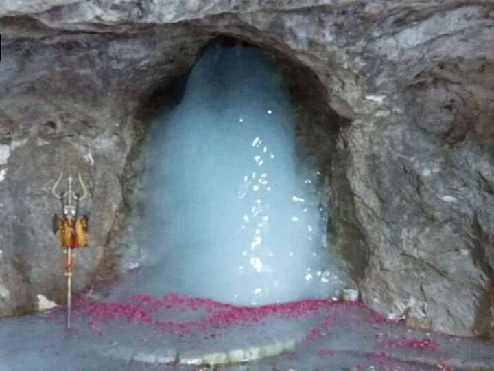 દરરોજ લગભગ 1200 રજિસ્ટ્રેશન થયા, અમરનાથ શ્રાઇન બોર્ડના સીઇઓએ કહ્યું કે, યાત્રા માટે મોટા ભાગાના લોકોએ બેન્કોમાંથી રજિસ્ટ્રેશન કરાવ્યું છે. બહારના વ્યક્તિ કે એજન્ટ દ્વારા છેતરપિંડી થઇ શકે છે. અમે 1લી માર્ચે દેશની જુદીજુદી બેન્કોની 440 બ્રાન્ચોમાં આ પ્રક્રિયા શરૂ કરી હતી. રજિસ્ટ્રેશન કરાવવા વાળાઓમાં ઉત્તરપ્રદેશ, મહારાષ્ટ્ર, પંજાબ, મધ્યપ્રદેશ, ગુજરાત, દિલ્હી, રાજસ્થાન અને હરિયાણાના યાત્રીઓની સંખ્યા વધુ છે. 