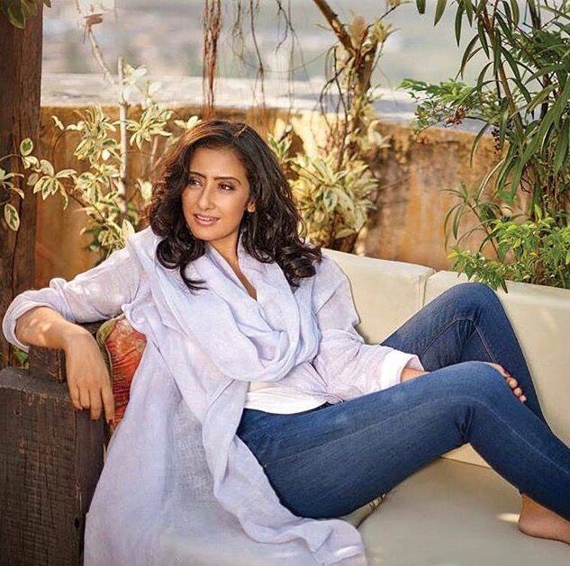 આની સાથે મનિષાએ કહ્યું કે, અમારી સાથે કામ કરનારા એક્ટર્સને આજે પણ 20 વર્ષની છોકરી સાથે રોમાન્સ કરે છે પણ ફિમેલ એક્ટ્રેસને 40ની થતાં જ તેને માંનો રૉલ ઓફર કરી દેવામાં આવે છે, આ વાતને હું સમજી નથી શકી. આશા છે કે આવનારા દિવસોમાં આ બદલાશે.