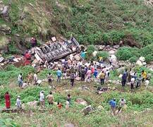 ઉત્તરાખંડમાં મોટી દુર્ઘટના: બસ ખીણમાં પડતાં 45થી વધુ યાત્રિકોનાં મોત