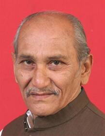 રાજ્યના મંત્રીઓ લીલી પેનથી સૂચના લખે છતાં તેમને ઘોળીને પી જનારા પાંચ અધિકારીઓ કોણ ?