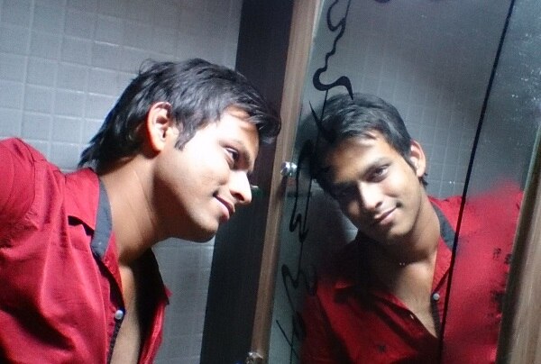 તેમજ બન્ને યુવતીઓ ગૌરવ સાથે લગ્ન કરવા માગતી હતી, જેને લઈને યામિની અને પીડિતા વચ્ચે ખટરાગ પેદા થતા યામિનીએ પોતાના બોયફ્રેન્ડને પતિ બનાવવા માટે ભોગ બનેલી યુવતીને ગૌરવથી દૂર કરવા માટે ગેંગરેપનું ષડયંત્ર રચવામાં આવ્યું હતું.