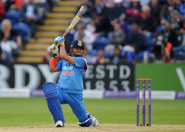 આયરલેન્ડ સામેની બીજી ટી20 મેચ ભારત માટે ખાસ હતી કારણ કે આ ભારતની 101મી ટી-20 મેચ હતી. બીજી ટી20માં મેદાન પર ઉતરતા જ રૈના ભારત તરફથી એકમાત્ર એવો ખેલાડી બની ગયો જેણે ટીમ ઈન્ડિયાની પહેલી, 100મી અને 101મી ટી-20 મેચ રમી.