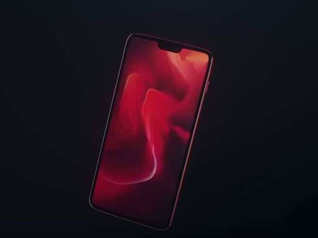  નવા વનપ્લસ રેડ એડિશનમાં અંબર જેવી ઇફેક્ટ છે. જેને બનાવવા માટે એક ઓપ્ટિકલ કોટિંગ, ફિલ્મ અને ગ્લાસની 6 પેનલ યુઝ કરવામાં આવી છે. ઉપરાંત એક એન્ટિ રિફ્લેક્ટિવ લેયરનો પણ ઉપયોગ કરાયો છે.