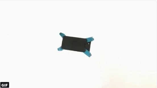 નોંધનીય છે કે, આ પ્રૉડક્ટને એક સ્પેશ્યલ ડિઝાઇનની સાથે બનાવવામાં આવી છે જે કેટલાક લોકોના મોંઘા ફોન પડવાથી તુટતા બચાવશે. આ પ્રૉડક્ટ આવ્યા બાદ એક વાત તો નક્કી છે કે મોબાઇલ ફોન હવે નીચે પડ્યા પછી નહીં તુટે.