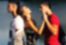 વડોદરાઃ જજની પત્નિને કોર્ટના સ્ટેનોગ્રાફર અને સ્કૂલ ફ્રેન્ડ એમ બબ્બે પુરૂષો સાથે શારીરિક સંબંધો, જજને ખબર પડતાં શું થયું?