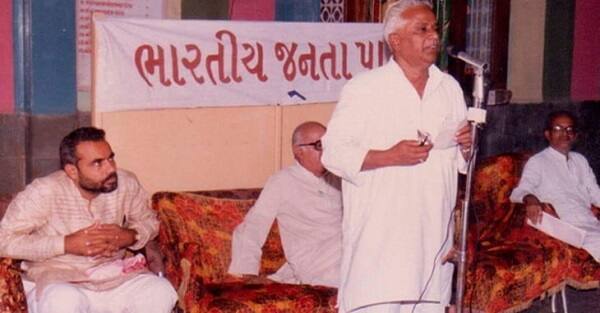 આ ઉપરાંત 1990માં તાલાલા બેઠક પરથી નારસિંહ પઢિયાર ભાજપમાંથી ચૂંટણી લડ્યા હતાં જોકે તેમનો પરાજય થયો હતો જ્યારે કોંગ્રેસના જેઠાભાઈનો વિજય થયો હતો. 