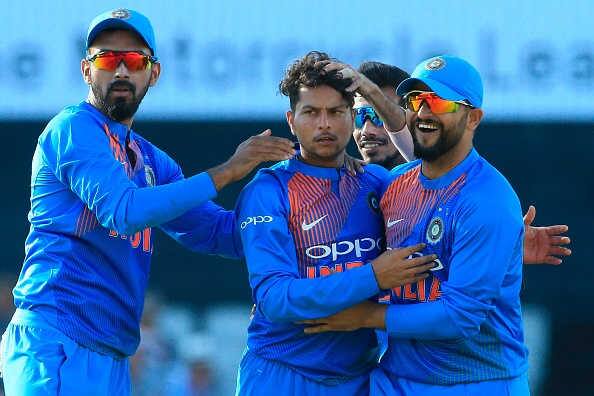 ટાર્ગેટનો પીછો કરવા ઉતરેલી ભારતીય ટીમ શરૂઆતમાં 4 રને શિખર ધવનની વિકેટ ગુમાવી દીધી, બાદમાં રોહિત શર્મા 32 રન અને કેએલ રાહુલ 101 રનની શાનદાર બેટિંગ કરી હતી. કેએલ રાહુલે ટી20નું બીજુ શતક ફટકારીને 18.2 ઓવરમાં વિેકેટ જીત અપાવી હતી.