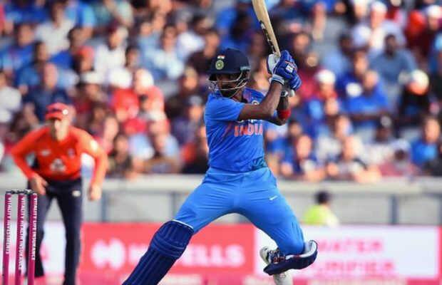 કેએલ રાહુલની આગળ ઇંગ્લિશ ટીમ ખાસ કોઇ પ્રભાવ ન હોતી પાડી શકી. રાહુલ 10 ચોગ્ગા અને 5 છગ્ગા સાથે આક્રમક બેટિંગનો નજરો દેખાડ્યો હતો.