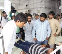 લઠ્ઠાકાંડ: હાર્દિક, અલ્પેશ અને જિગ્નેશે લીધી પીડિતોની મુલાકાત, ગાંધીનગરમાં કરી જનતા રેડ