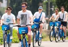 ન્યૂયોર્કમાં બોયફ્રેંડ સાથે સાઈકલિંગ કરતી જોવા મળી આ અભિનેત્રી, જુઓ તસવીરો