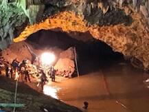 થાઈલેન્ડ: ગુફામાં બે અઠવાડિયાથી ફસાયેલા 12 માંથી 6 બાળકોને સુરક્ષિત કાઢ્યા બહાર